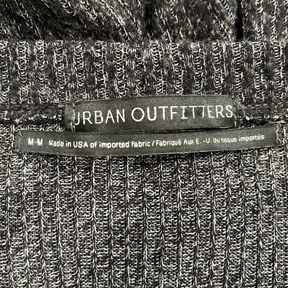 👚Urban Outfitters Soft Cozy Ribbed Tie Wrap Sweater Mini Dress Size(M)Blk - Picture 8 of 8